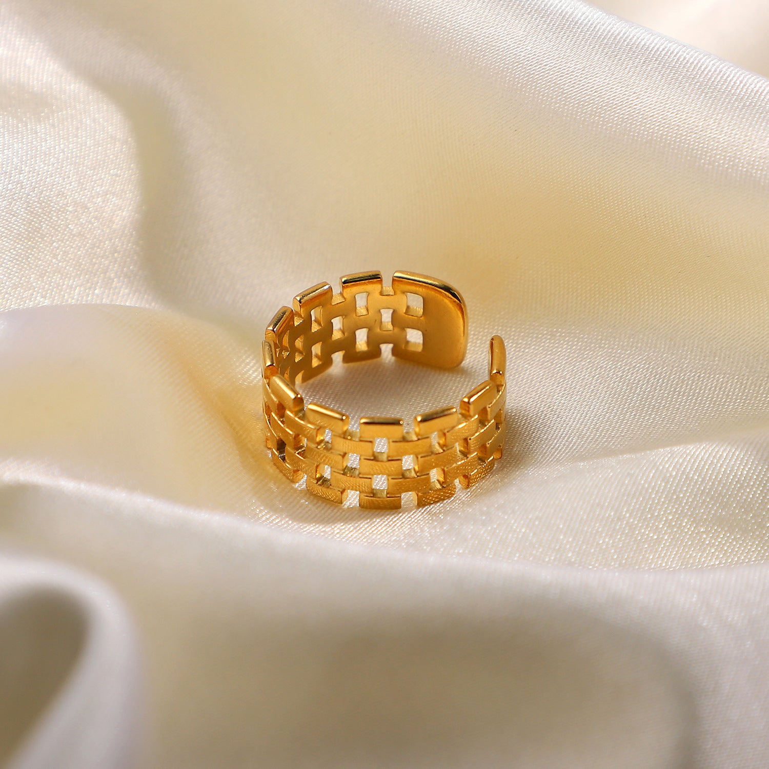 Evermore Ring